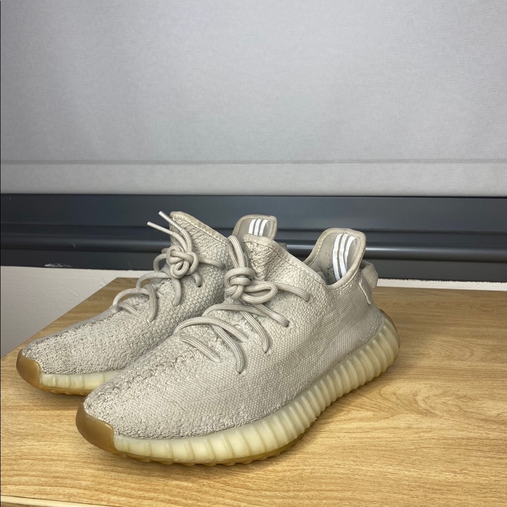 Yeezy 350 V2 Sesame